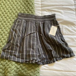 NWT Universal Thread Gray & White Stripe Shorts